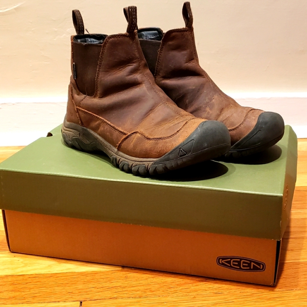 KEEN Hoodoo III Waterproof Chelsea Boots